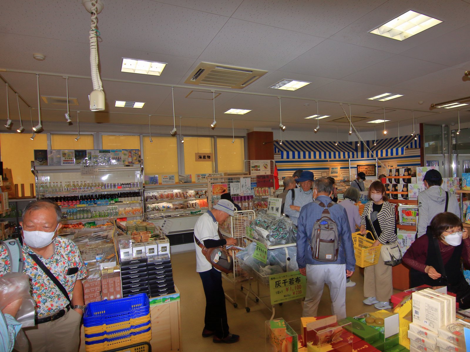 道の駅「福良」での買物