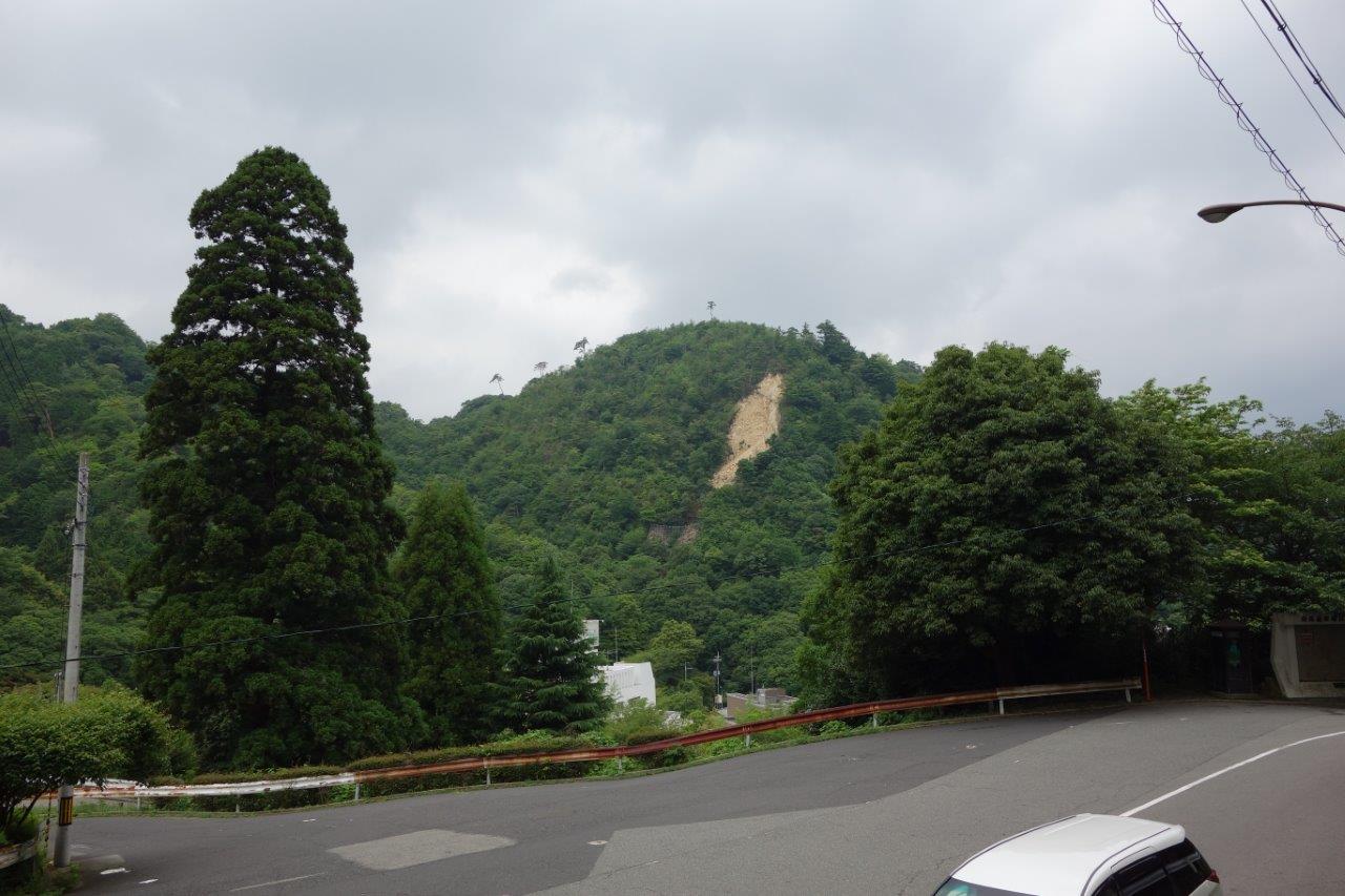 26. ロープウェイ駅から見る落葉山