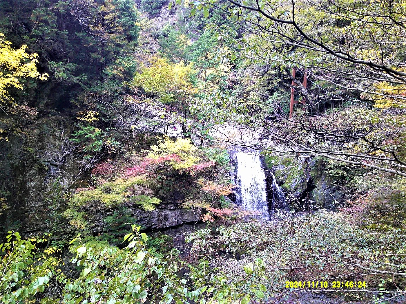 ２１．光の滝