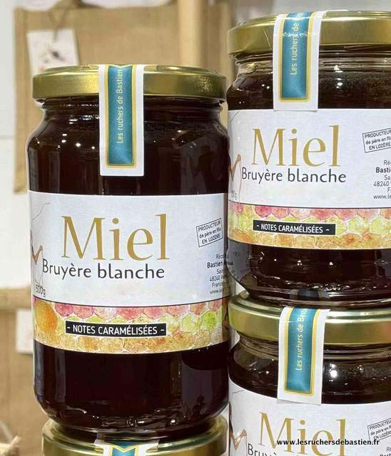 Le miel de Bruyère blanche est en pots, première récolte de l'année 2022