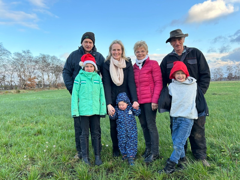 Die Familie mit drei Generationen 