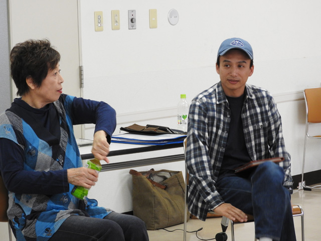 (劇団代表の秋田さん(左)、演出家の倉田さん(右))