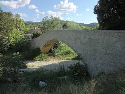 Le pont roman d'Oraison