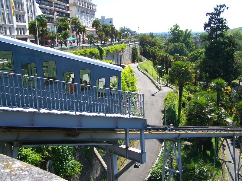 Le petit train touristique de Pau - 64 Pyrénées Atlantiques - Découvrez la ville de Pau en petit train !