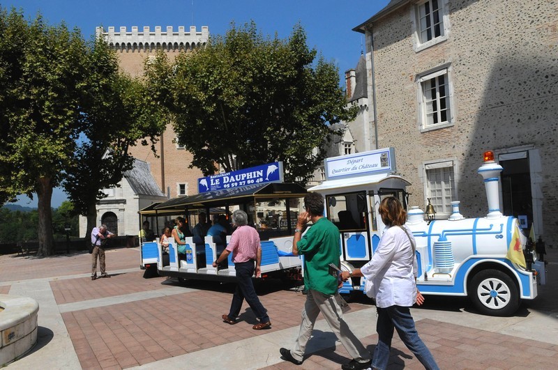 Le petit train touristique de Pau - 64 Pyrénées Atlantiques - Découvrez la ville de Pau en petit train !