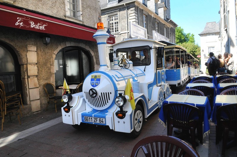 Le petit train touristique de Pau - 64 Pyrénées Atlantiques - Découvrez la ville de Pau en petit train !