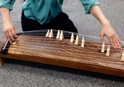 お琴のレッスンもしています♪