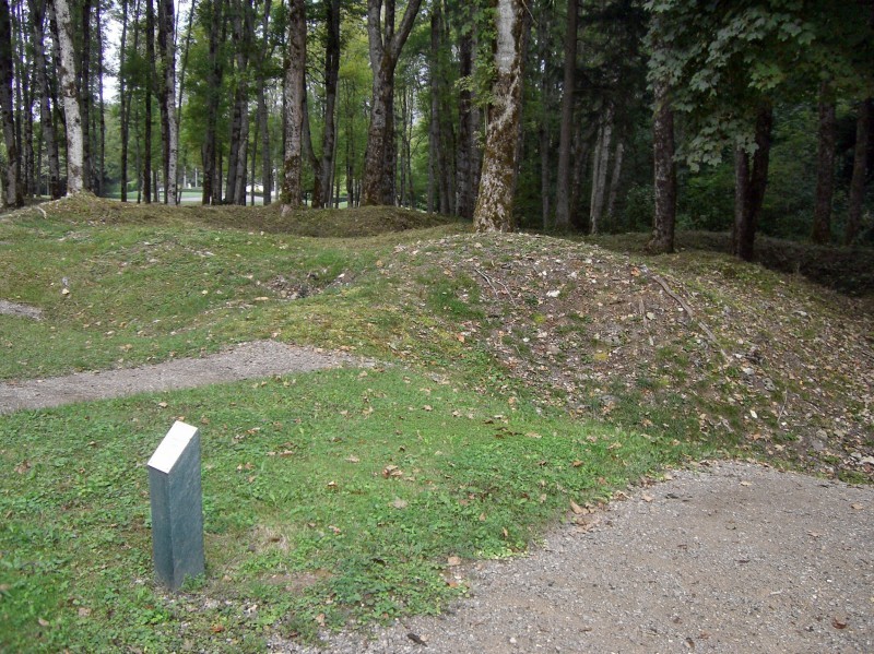 Hauptstraße - an die Häuser erinnern nur noch die Hinweistafeln