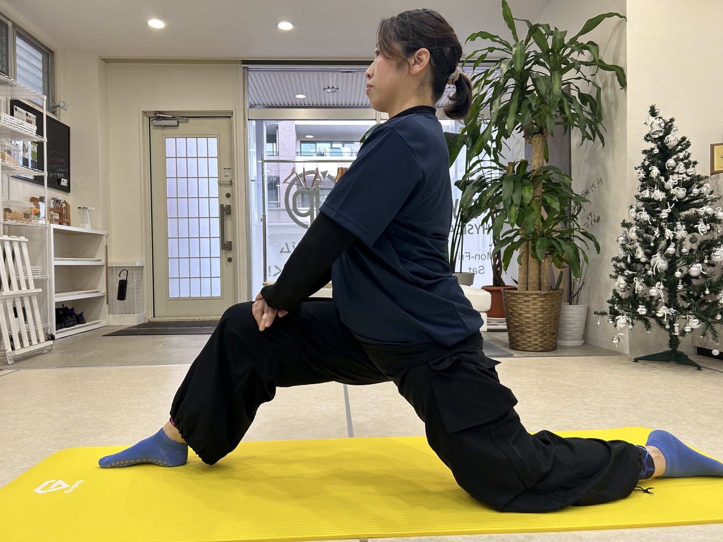 脚の付け根の疲労・痛みには腸腰筋ストレッチ！