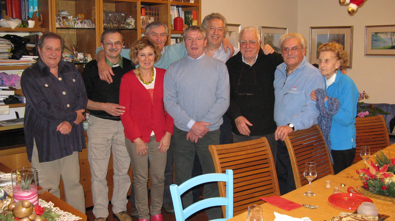 Foto di gruppo (da sinistra: Flavia, Gianni baffo, Flavia, Piero, Giorgio, Gabrio, Gianni Pizzorni, Sergio e Camilla