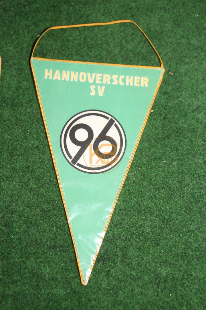 Ein alter Wimpel von Hannover 96, vermutlich aus den 70er Jahren.