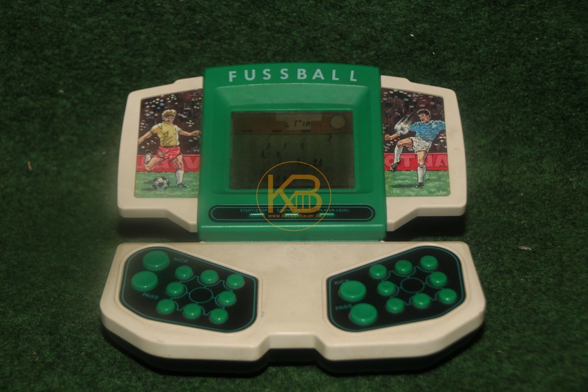 Alter Fussball Taschencomputer.