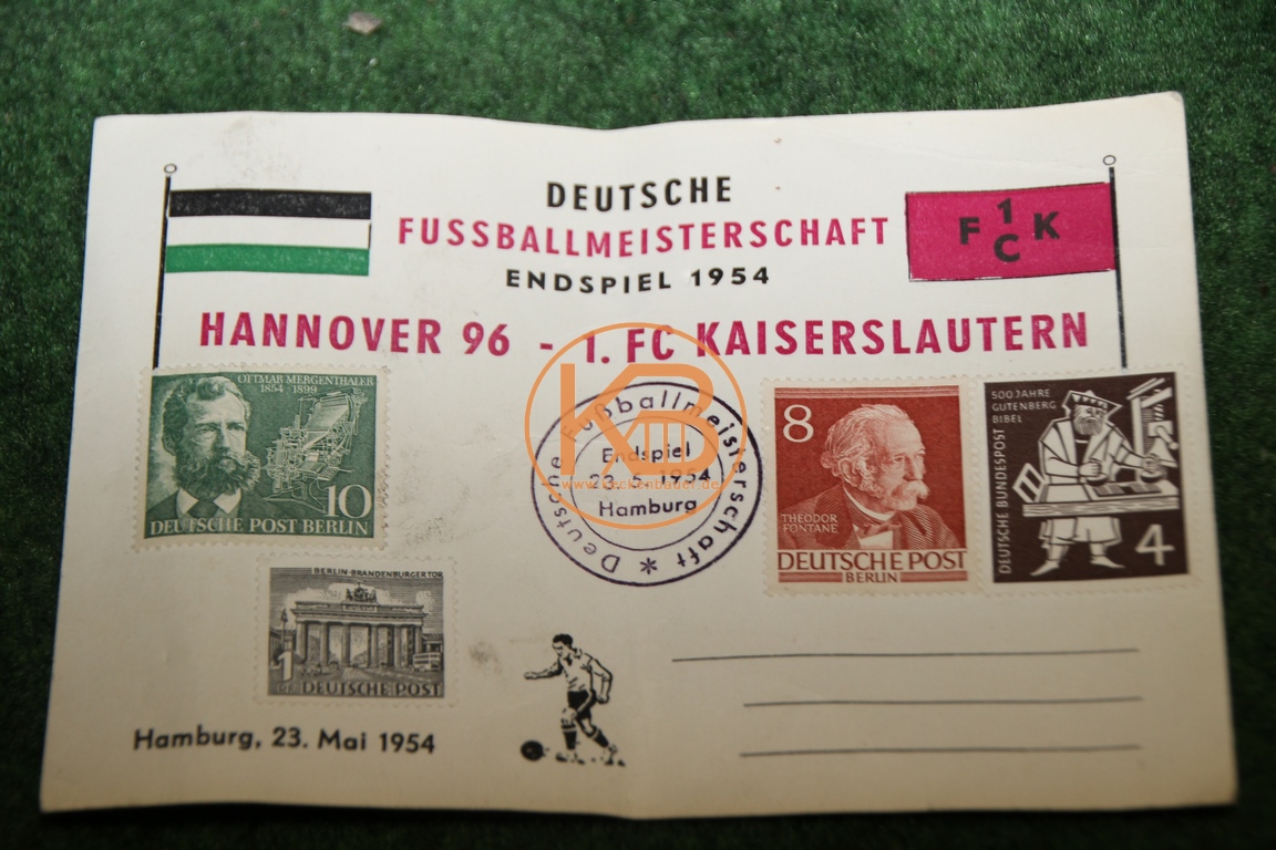 Erinnerungspostkarte vom Finale um die deutsche Fußballmeisterschaft 1954 zwischen Hannover 96 und dem 1. FC Kaiserslautern