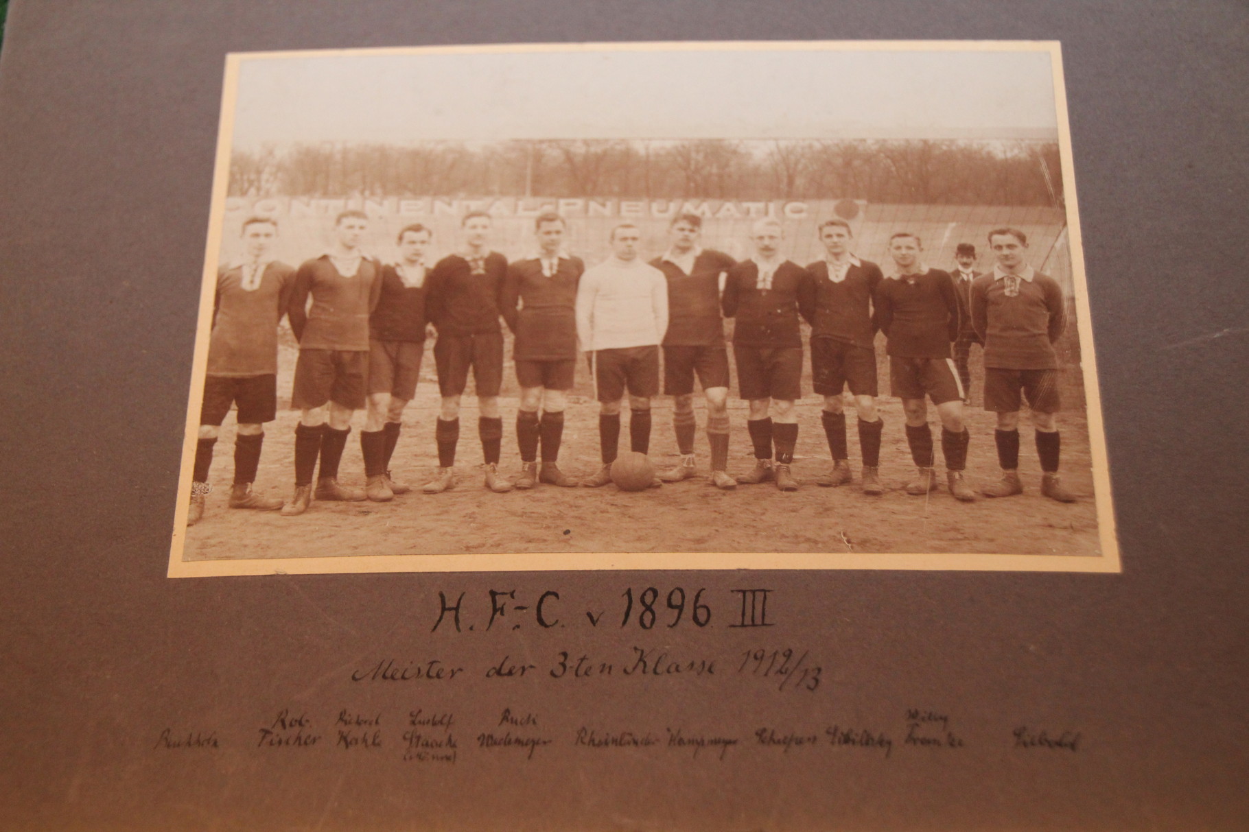 Originalfoto von HFC gegen 1896 aufgenommen am 6.4.13, wenige Monate später fusionierten die Vereine zu Hannover 96! 1/2