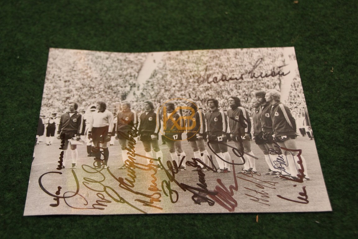 Pressefoto mit original Unterschriften der WM 1974 in Deutschland