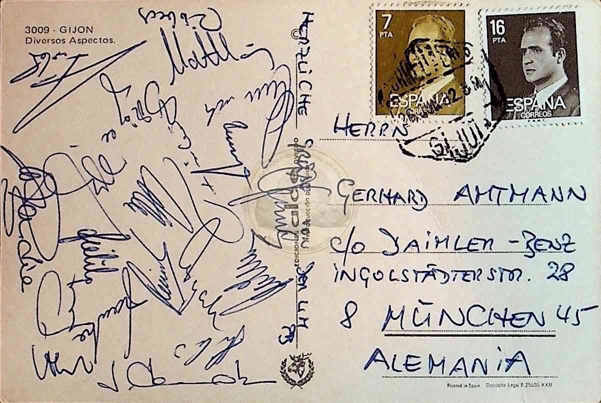 19820626 Postkarte aus Gijon einen Tag nach der Schande mit den Autogrammen der deutschen Nationalmannschaft b