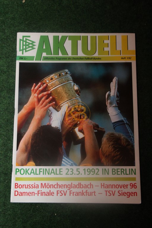 Original Programm vom DFB Pokalfinale 1992 zwischen Hannover 96 und Borussia Mönchengladbach.