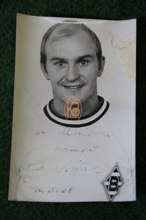 Original Autogrammkarte von Horst Köppel im Trikot von Borussia Mönchengladbach