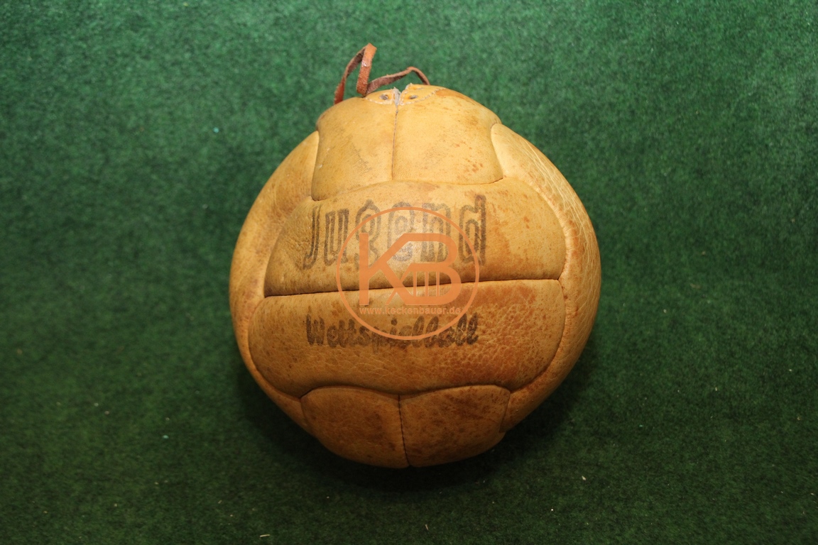 Alter Jugend Wettspielball aus Leder vermutlich aus den 1940ern