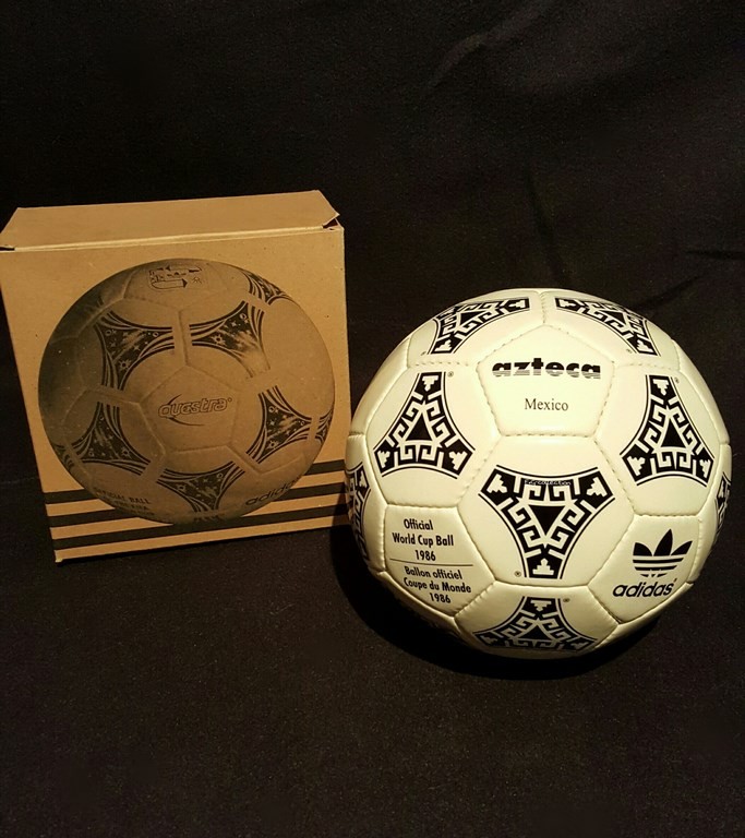 ADIDAS Azteca der offizielle Spielball von der WM 1986 in Mexiko mit Originalverpackung.