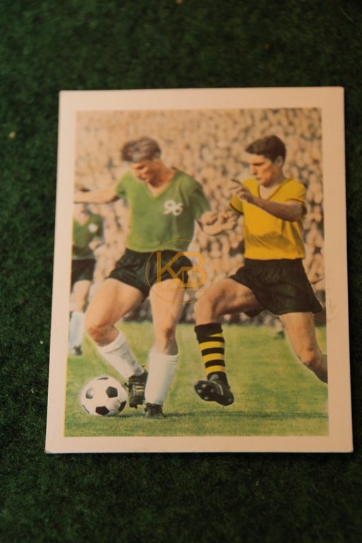 Fuchs von Hannover 96 geht an Assauer Dortmund vorbei. Endstand 2.0 für Hannover 96 Sensation 1964. 