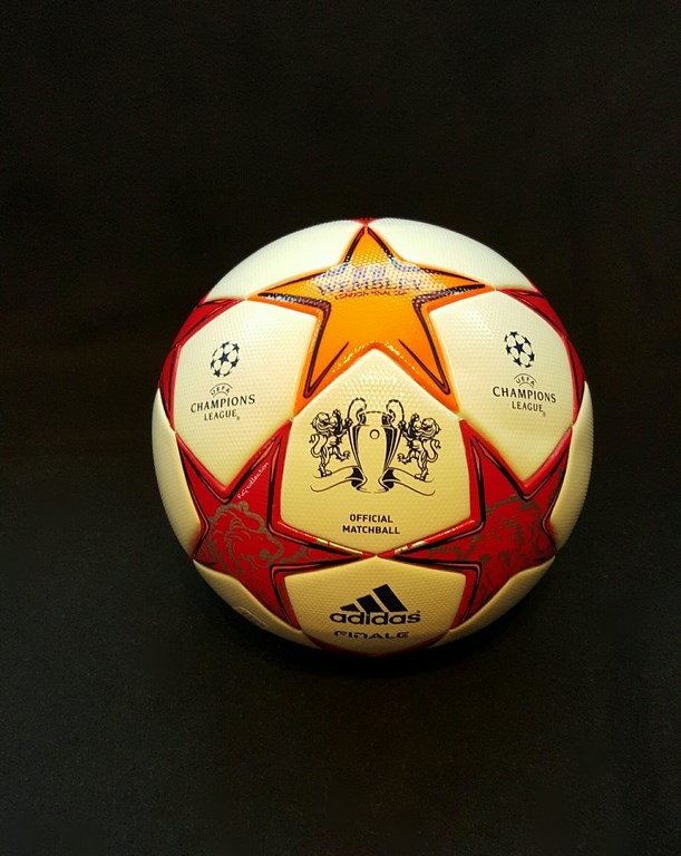 Der offizielle Spielball der ADIDAS Champions League Final Ball vom Finale 2011 in London.