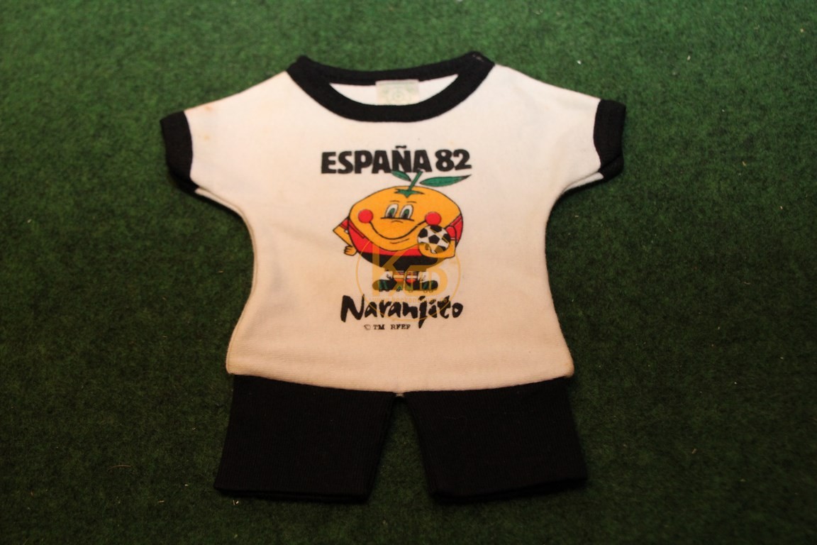 Mini Trikot der WM 1982 in Spanien.