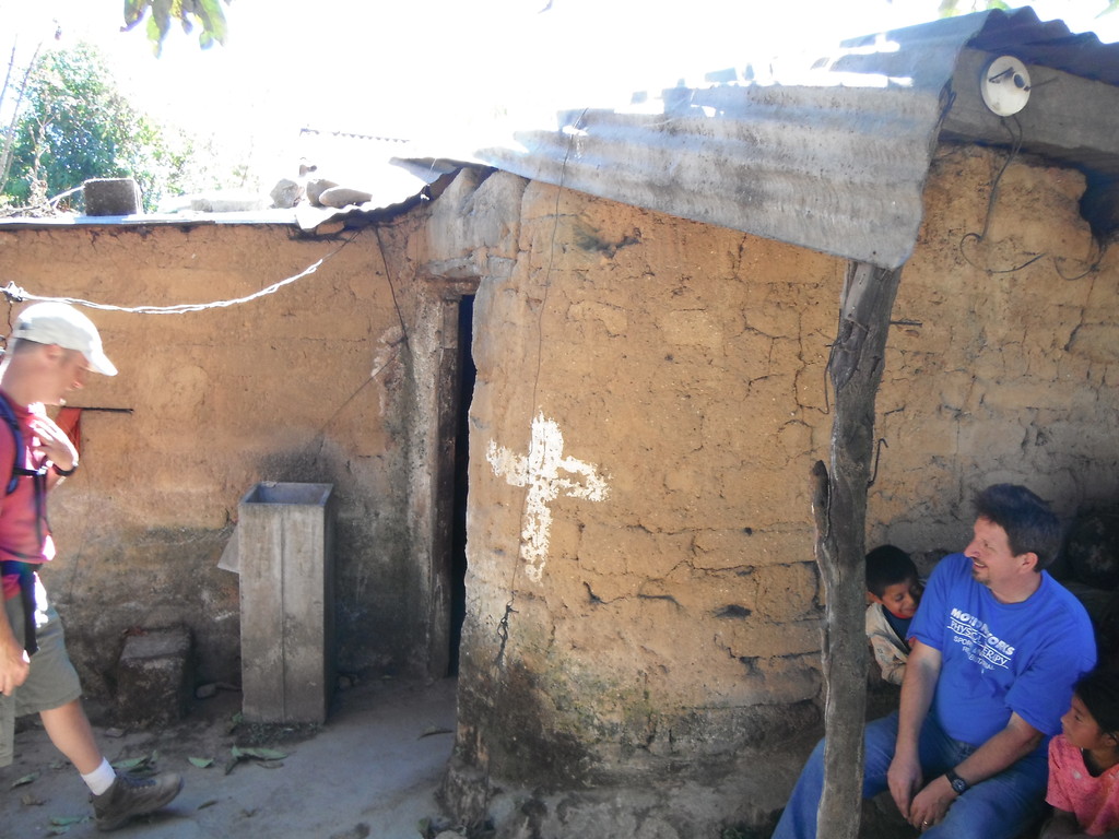 mud brick homes in the village of Tablon