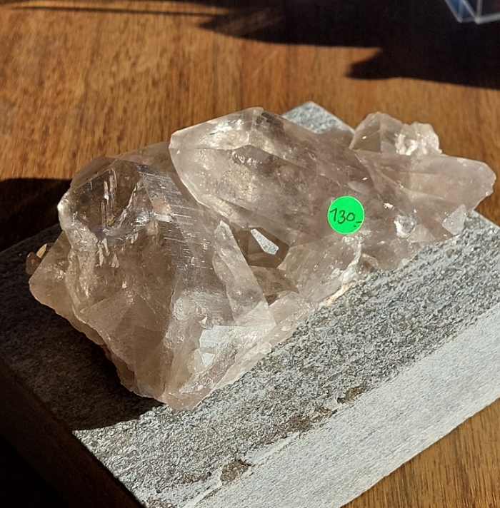 Rauchquarz auf Sockel Schweiz