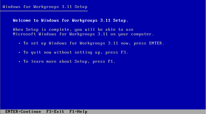 Erst dann startet die Installation. Zunächst im klassischen blauen DOS-Setup.
