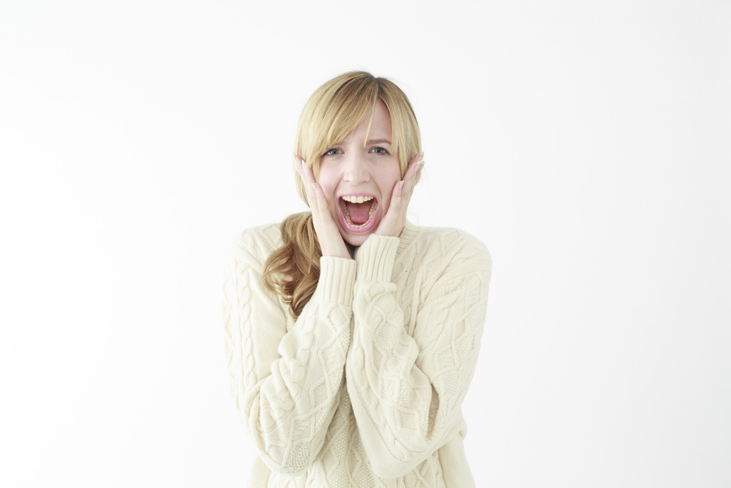 あくびのような喉の開け方 に注意 仙台の本格的なボイストレーニングスクール 喉締め発声改善