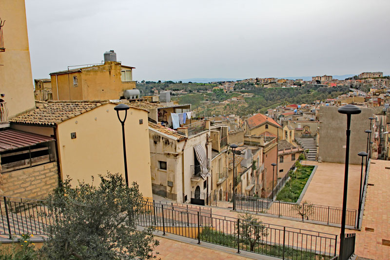 Blick auf die Stadt Caltagirone