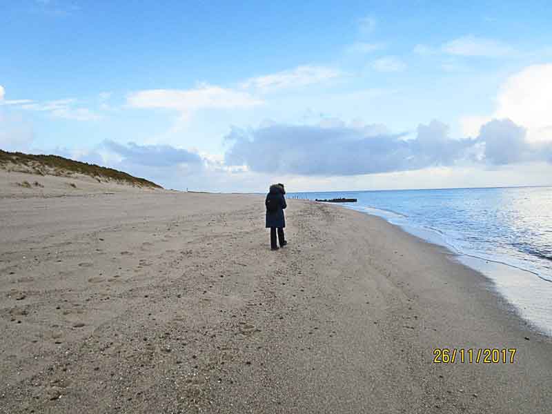 Bild 11 Durch den Sand immer am Rande der Nordsee entlang