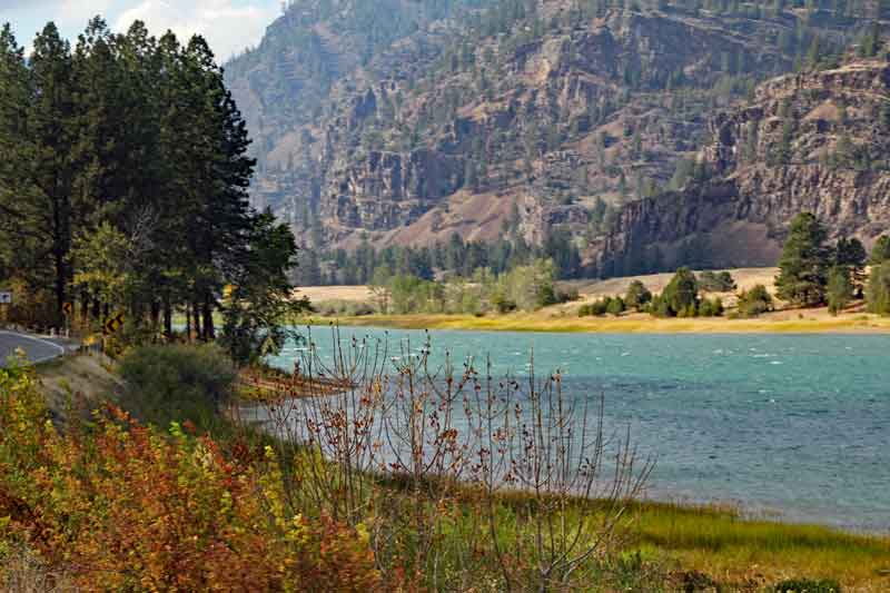 Bild 6 Immer am Flathead River entlang, fast ohne Verkehr, es macht Spaß hier unterwegs zu sein