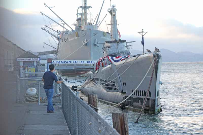 Bild 44 U-Boot am Pier 