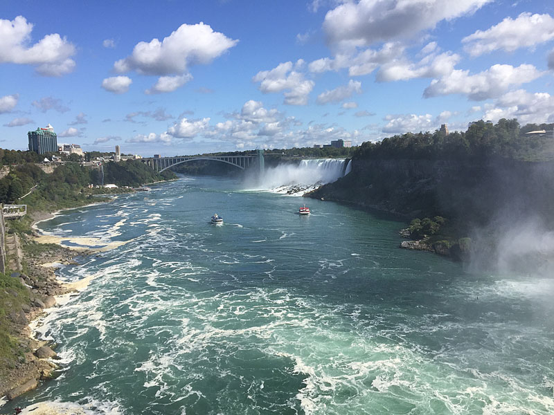 Bild 11 Blick auf die Rainbow bridge