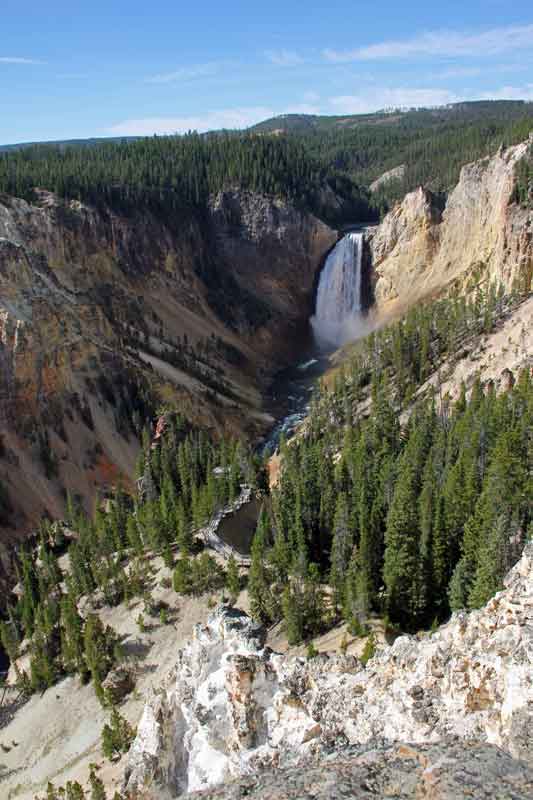 Bild 15 Yellowstone, am Yellowstone "Grand Canyon", Blick auf Wasserfall