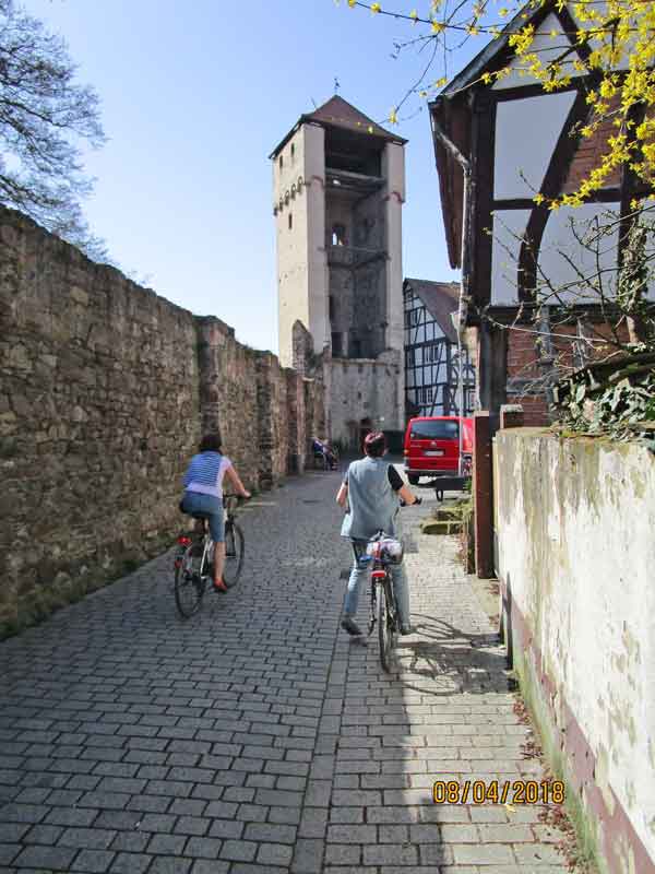 Bild 5 Am Hexenturm in Babenhausen