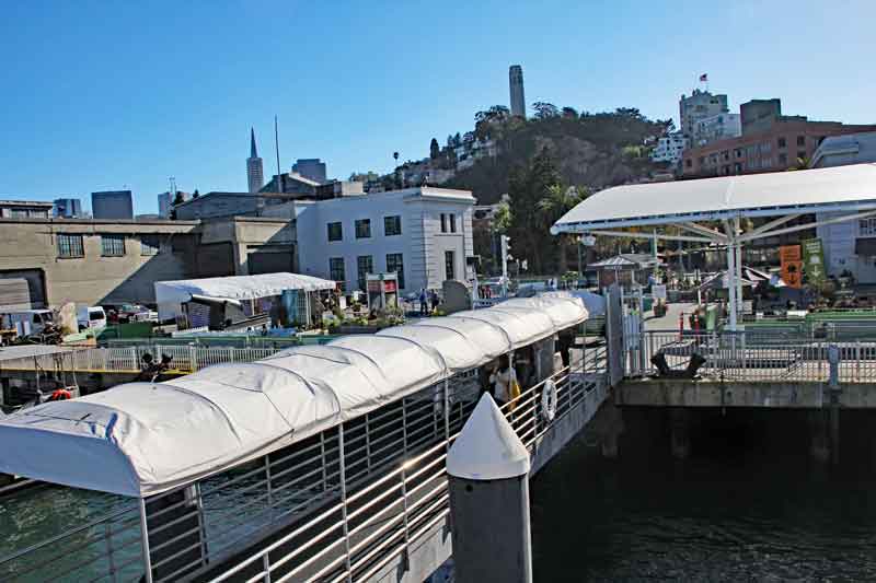 Bild 5 Blick vom Schiff auf Wartebereich