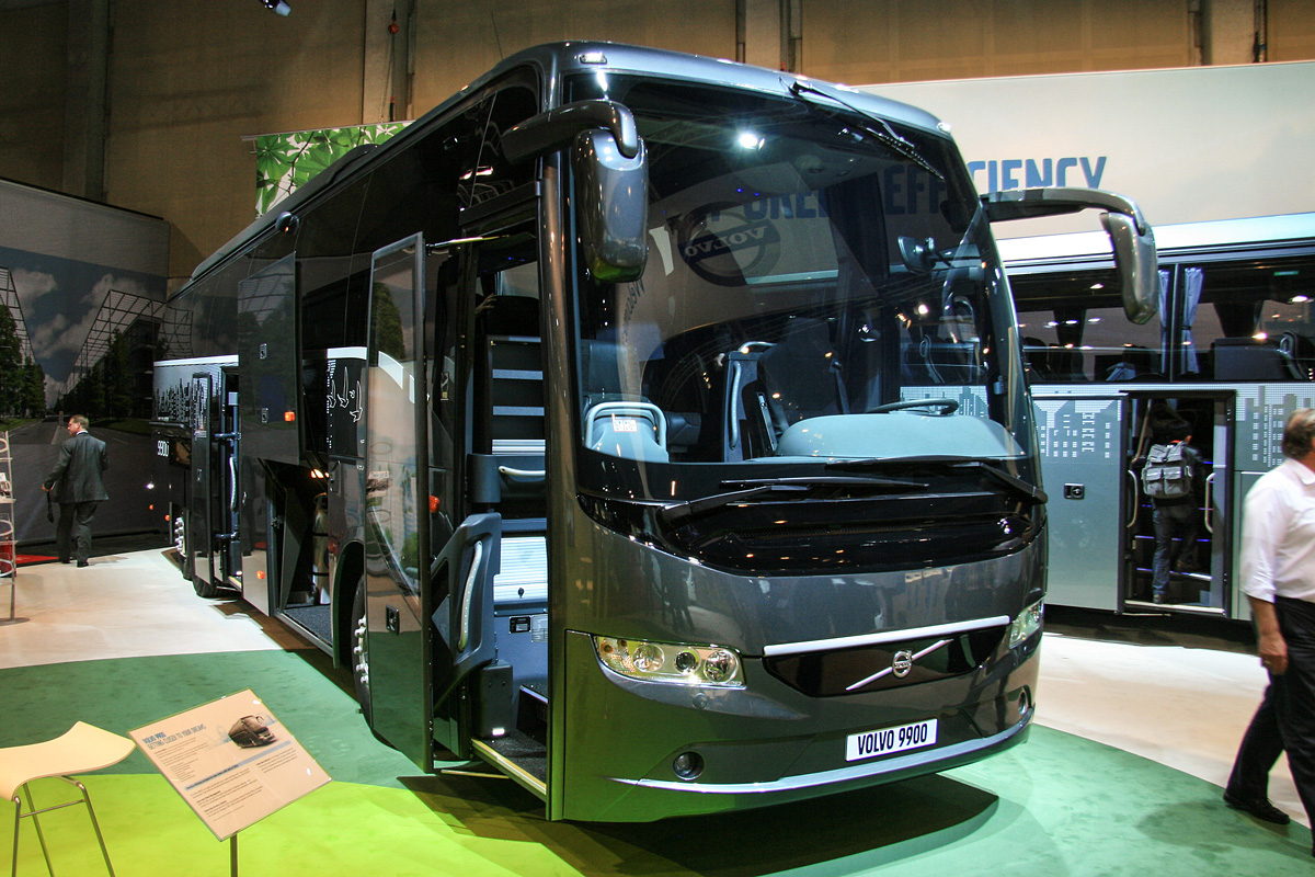 Volvo 9900