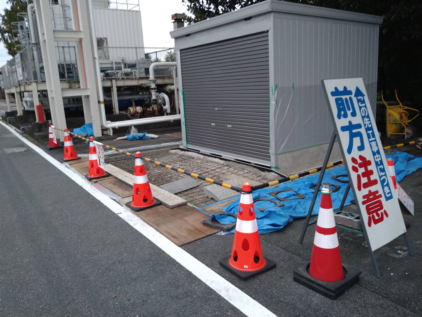 シャッター物置新設工事：工程写真