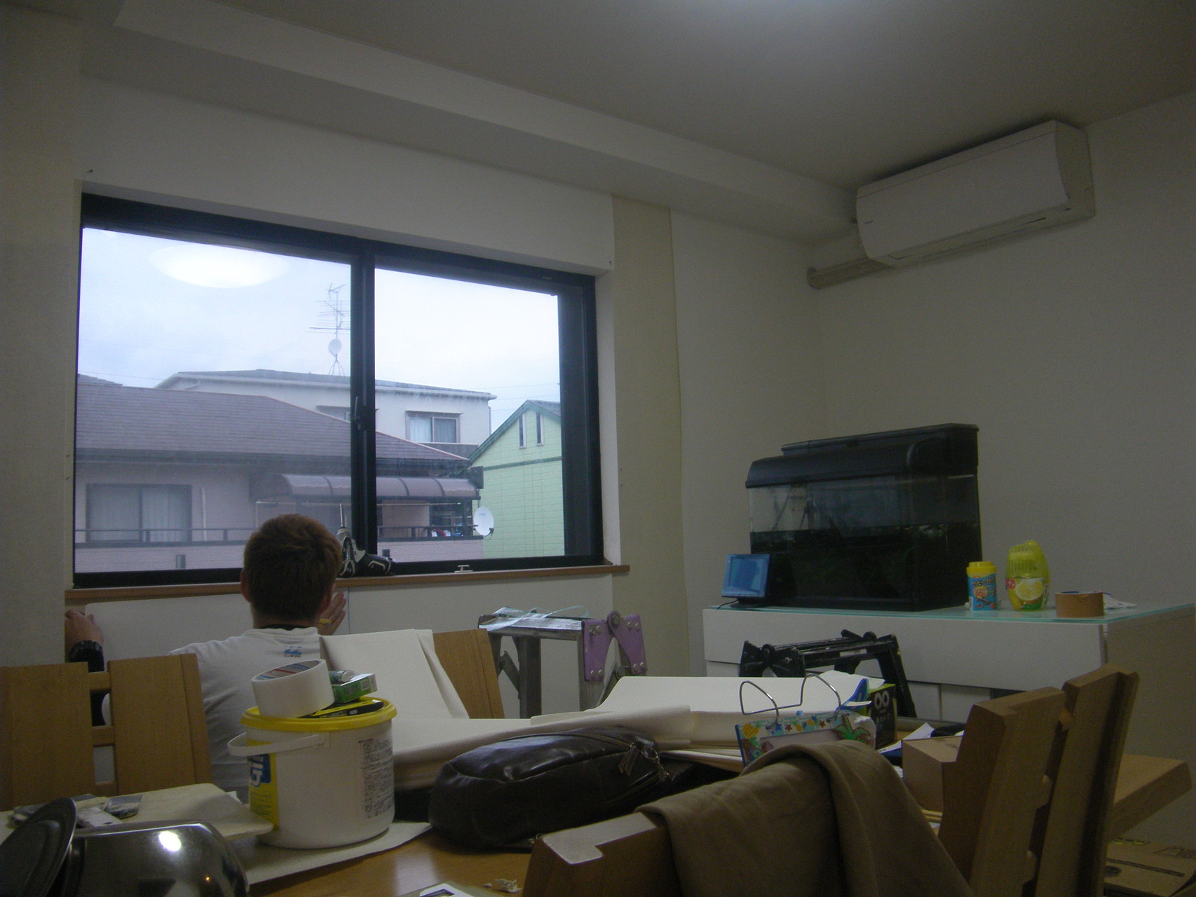 クロス貼り替え工事：工程写真