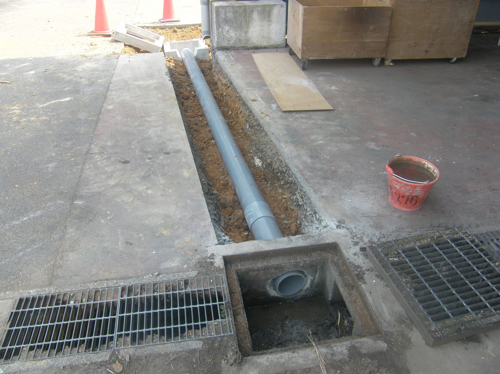 雨水排水対策工事：工程写真