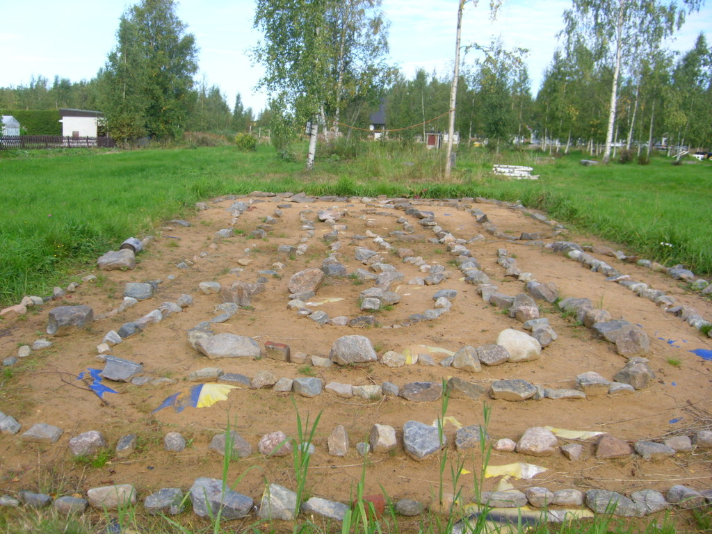 The complete stone labyrinth.