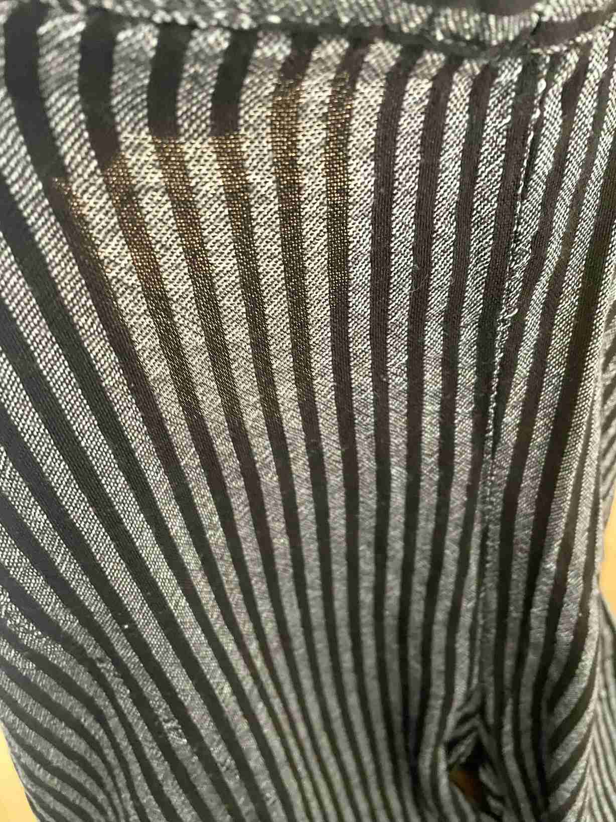 Pantaloni zoava stile nomade (si vede la tela fina e traspirante)