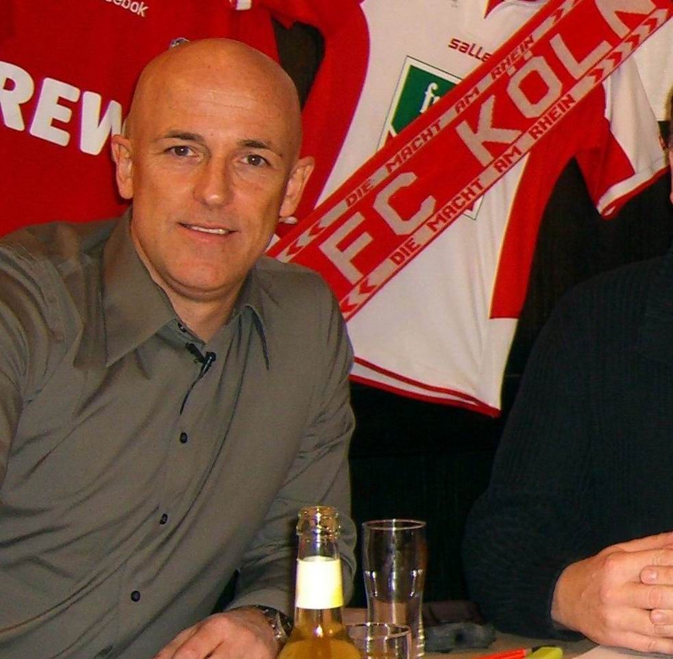 Karsten Baumann war lange FC-Spieler und hat immer ein Auge auf seinen Ex-Verein