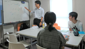 ご希望者には、学習指導などのサービスが無料で付きます。
