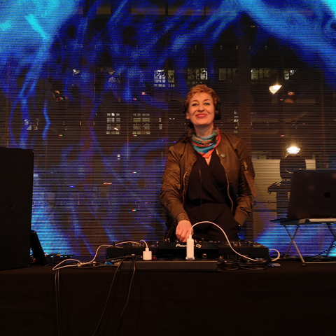 DJANE Cat