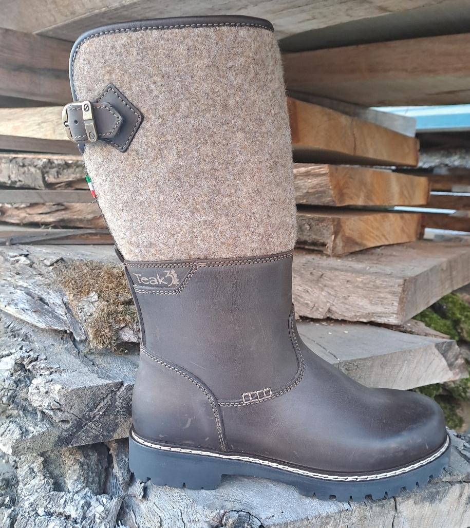 Cortina braun, Lammfellgefüttert, 300 €