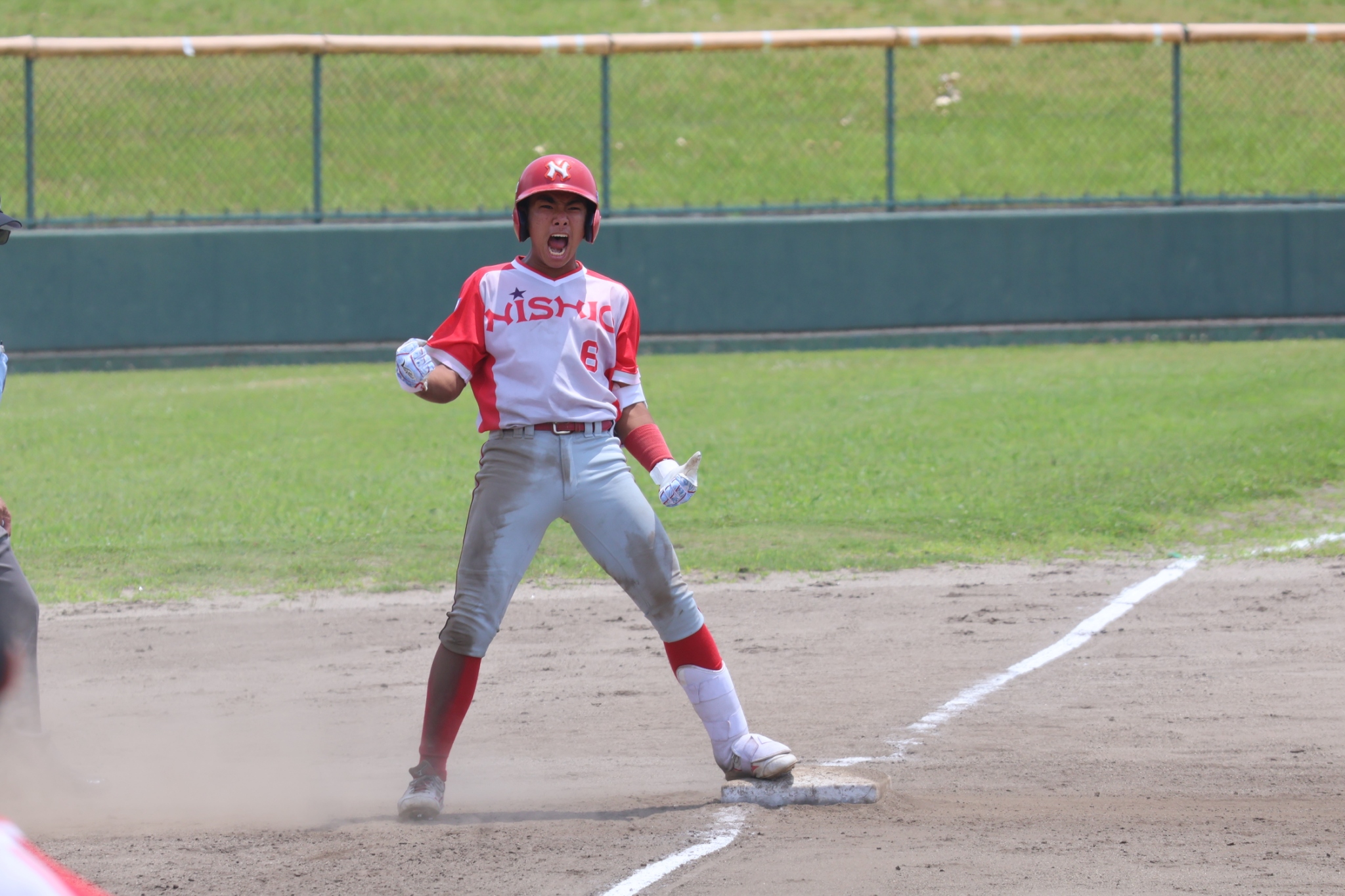 豊橋ボーイズ戦　2点タイムリーヒットの鈴木（ゆ）